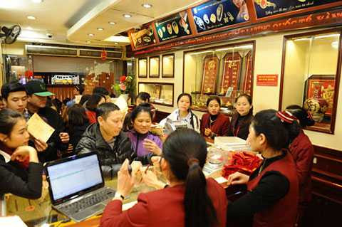 Giá vàng hôm nay 24/4 giảm nhẹ