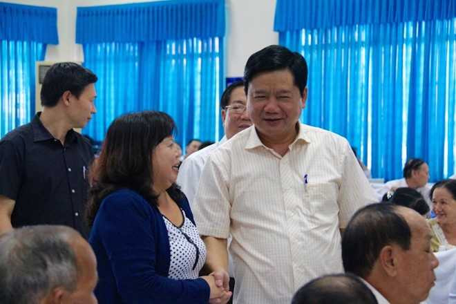 Bí thư Thăng tiếp xúc cử tri ngày 14/5 - Ảnh: Zing