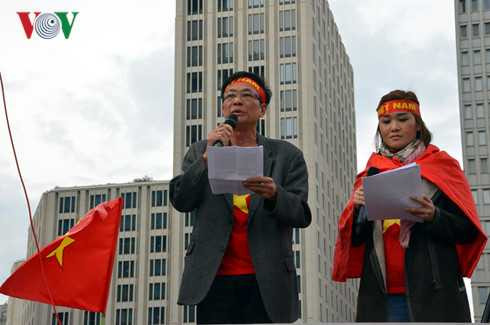 Ông Lê Hồng Cường, trưởng ban tổ chức phát biểu, vạch trần những kế hoạch nguy hiểm của chính quyền Bắc Kinh