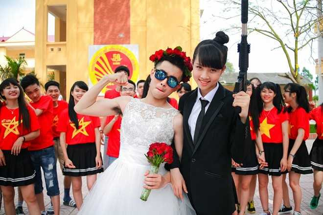 Bộ ảnh kỷ yếu hài hước, độc đáo của học sinh Bắc Giang