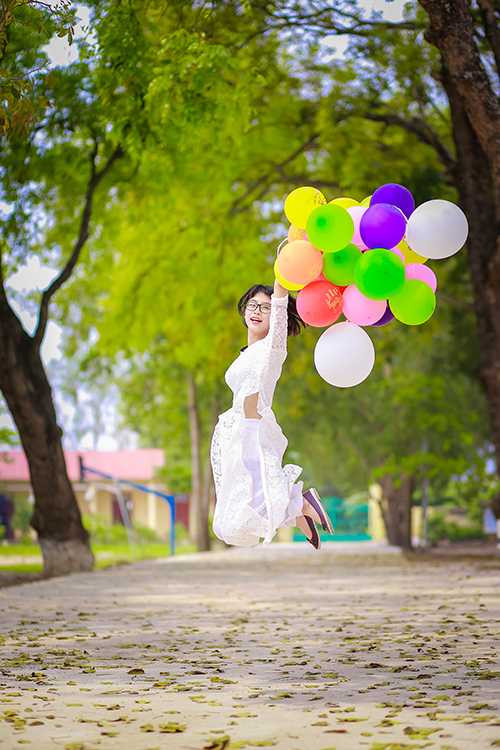 Bộ ảnh kỷ yếu "nhuốm" màu của học sinh Bắc Giang