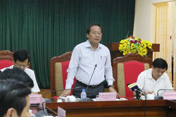 Bộ trưởng TT&TT cùng đoàn công tác làm việc với Ủy ban bầu cử tỉnh Tuyên Quang