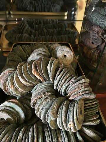 Cận cảnh bộ sưu tập tiền cổ trị giá cả tỷ đồng của thầy giáo dạy văn