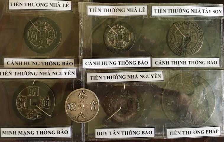 Cận cảnh bộ sưu tập tiền cổ trị giá cả tỷ đồng của thầy giáo dạy văn