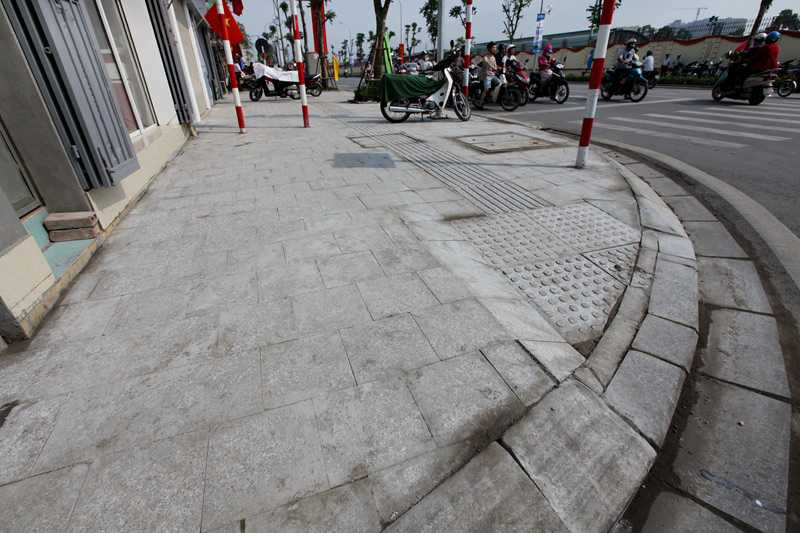 Cận cảnh con đường 'có một không hai' ở Thủ đô