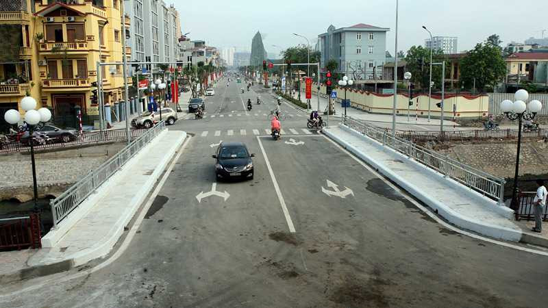 Cận cảnh con đường 'có một không hai' ở Thủ đô