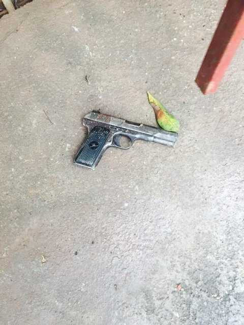 Khẩu súng đối tượng dùng để bắn người truy đuổi