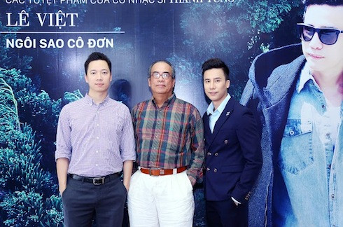 Lê Việt cùng ba ruột và con rể nhạc sỹ Thanh Tùng.