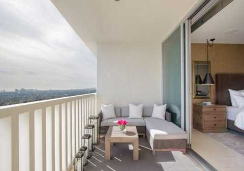 Một góc ban công vô cùng lãng mạn Một góc ban công vô cùng lãng mạn