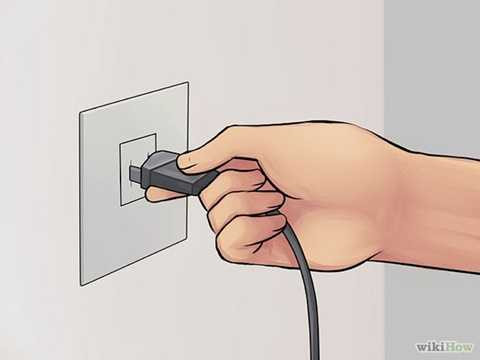 Các chuyên gia cũng cảnh báo, chúng ta nên rút phích cắm cho tất cả các thiết bị điện khi không dùng đến vừa bảo vệ được thiết bị được bền lâu vừa giảm thiểu điện năng tiêu thụ đồng thời tránh được các hỏa hoạn đáng tiếc không xảy ra như chập điện, cháy nổ... 