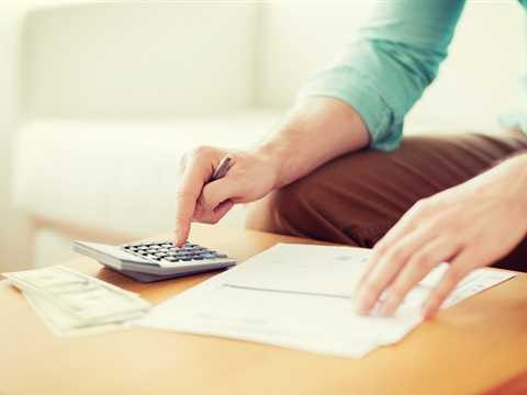 Người nhập dữ liệu. Thông tin về khách hàng, doanh nghiệp, người dùng ... có thể trở lại với người thăm dò thị trường qua nhiều nguồn và người ta cần tới đội ngũ những người có thể nhập những dữ liệu này và lưu trữ dưới dạng file mềm.