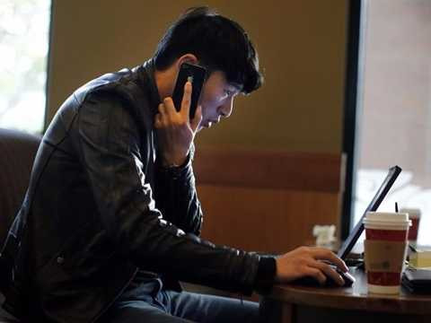 Nhiếp ảnh gia tự do. Hơn 20 USD/ giờ. Quá nhiều sự kiện hàng ngày đòi hỏi rất nhiều thợ chụp ảnh và điều này giúp cho nhu cầu dành cho các nhiếp ảnh gia ngày một tăng mạnh