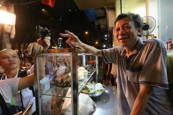 Không bao giờ có chuyện quán bún chả tăng giá sau sự kiện Tổng thống Obama ghé thăm