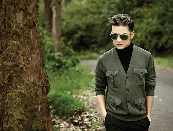 CLIP ĐỘC QUYỀN: Đàm Vĩnh Hưng nói hớ, lộ liveshow 'quá sức kinh khủng' ở sân vận động