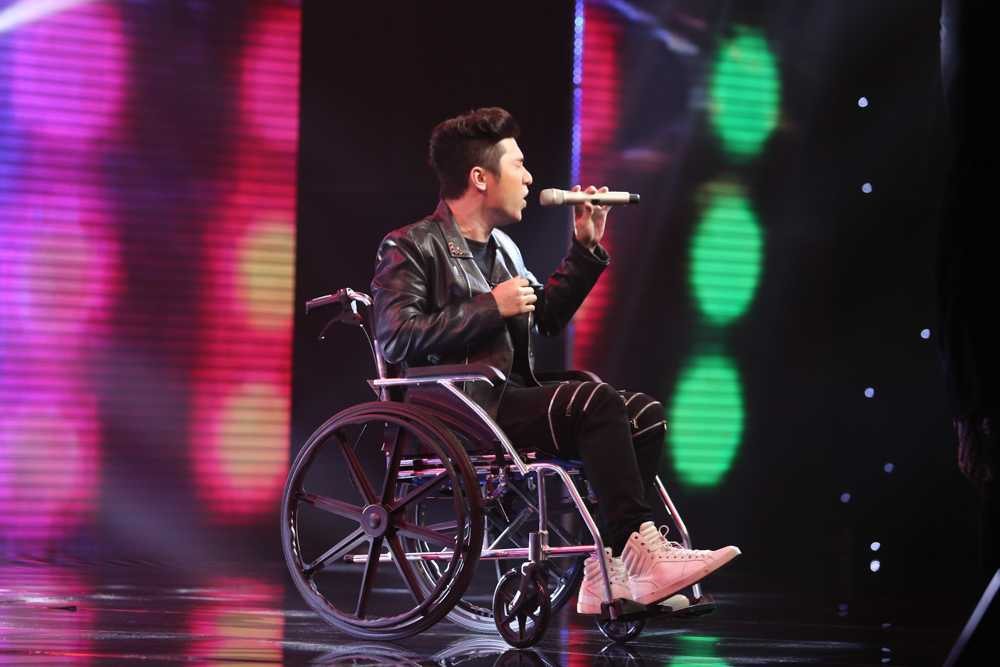 Cô gái 16 tuổi gây sốt tại X-factor, Yanbi trở lại làm 'trai ngoan'?