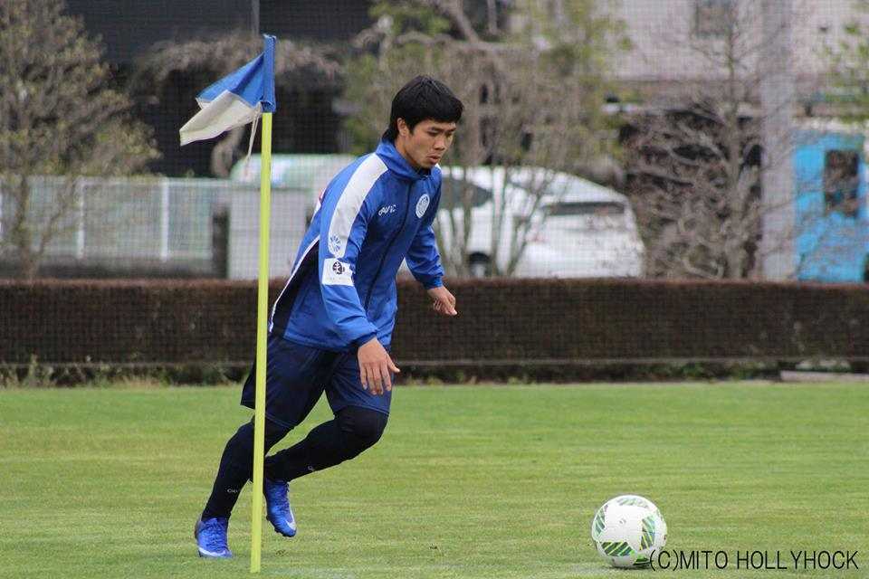 Công Phượng lỡ trận ra mắt vì động đất