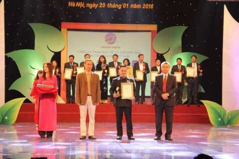 Quanh cảnh trong một chương trình trả thưởng của Công ty Trường Giang. Ảnh truonggianggroup.vn Quanh cảnh trong một chương trình trả thưởng của Công ty Trường Giang. Ảnh truonggianggroup.vn