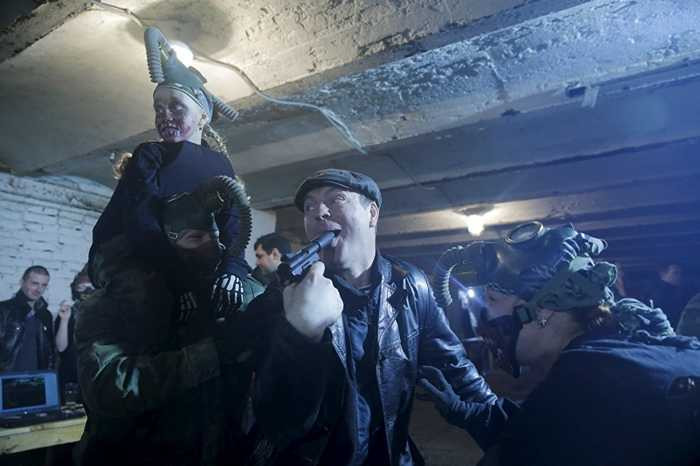 Diễn viên hóa thân thành các nhân vật trong game