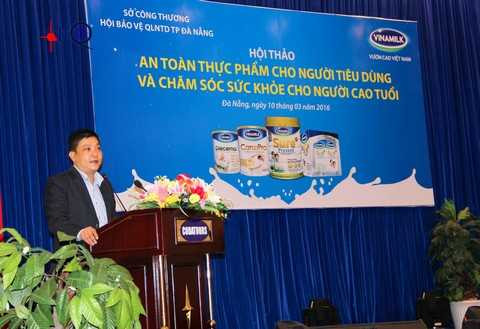 Vinamilk chăm sóc sức khỏe cho hơn 2.400 người cao tuổi