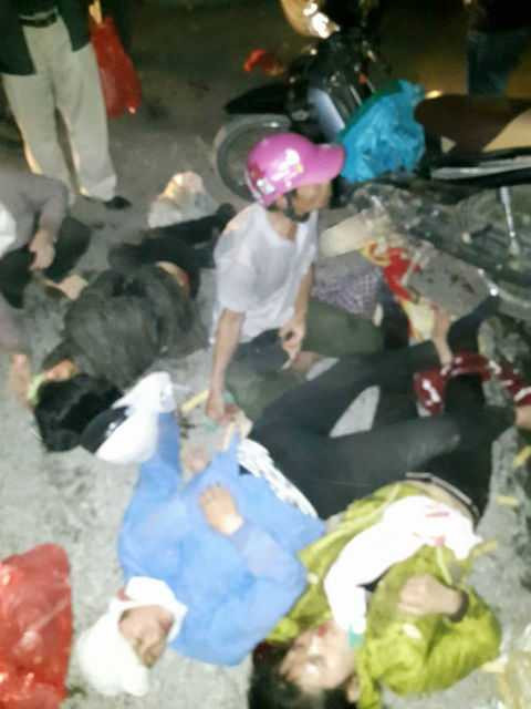 Đâm người nằm la liệt, lái xe bỏ chạy để 3 đứa trẻ ngơ ngác trên cabin