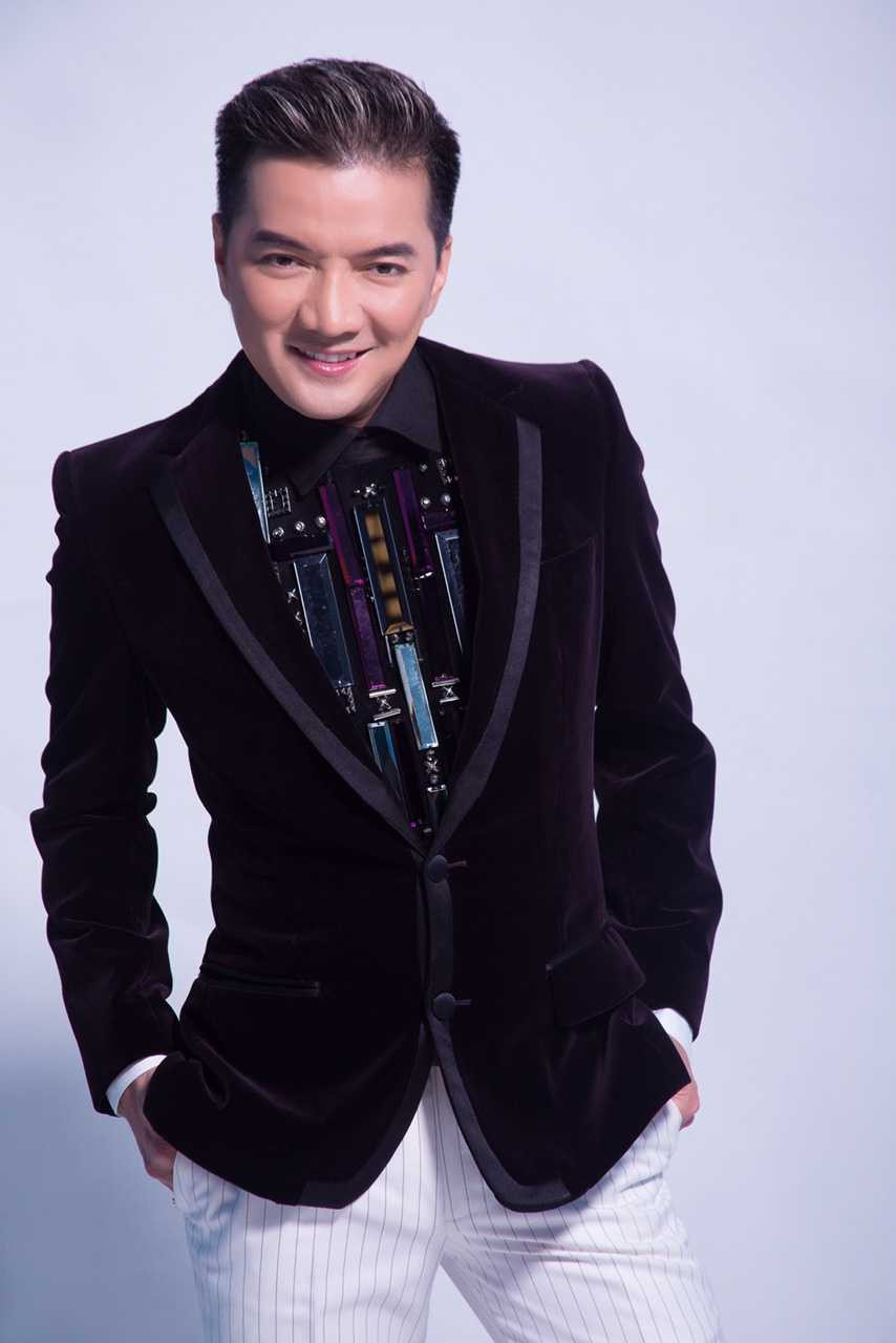 Đàm Vĩnh Hưng lần đầu tiên làm liveshow lớn tại Vinh