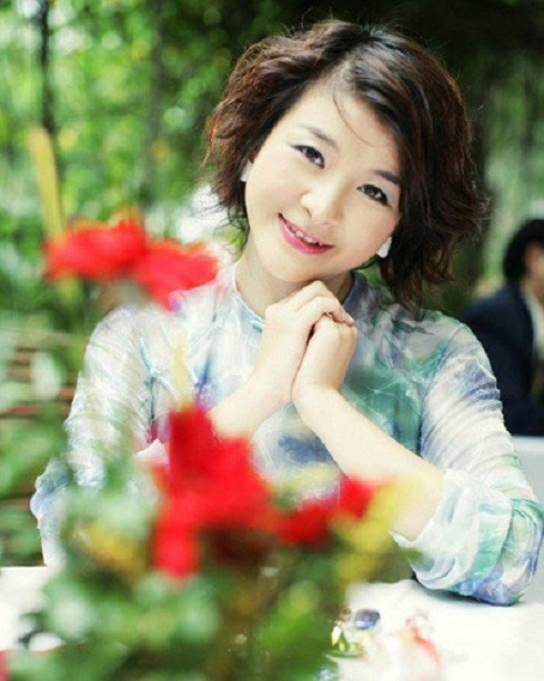 dàn diễn viên sóng ở đáy sông 