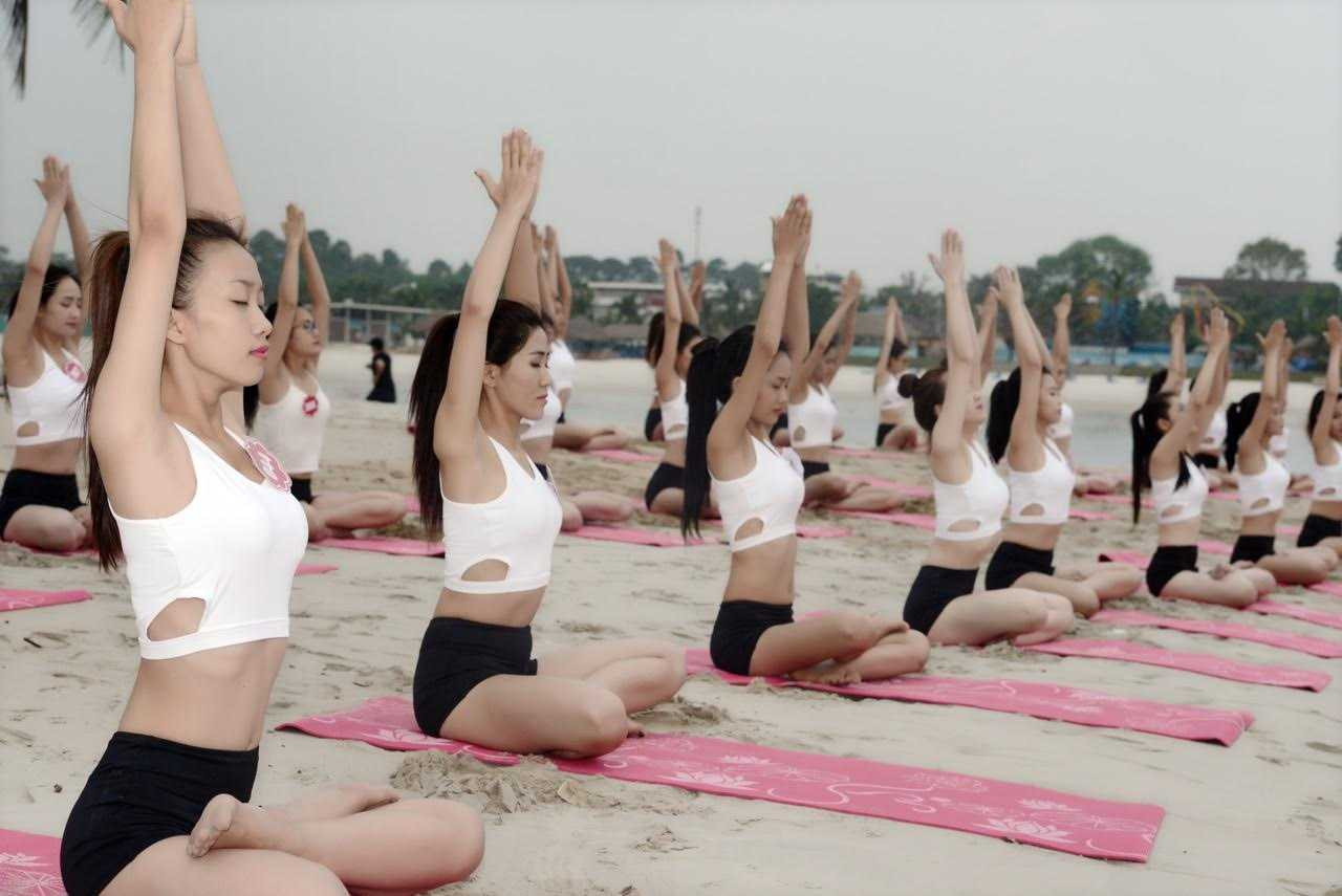 Dàn thí sinh Hoa hậu biển khoe eo thon, dáng vóc nuột nà