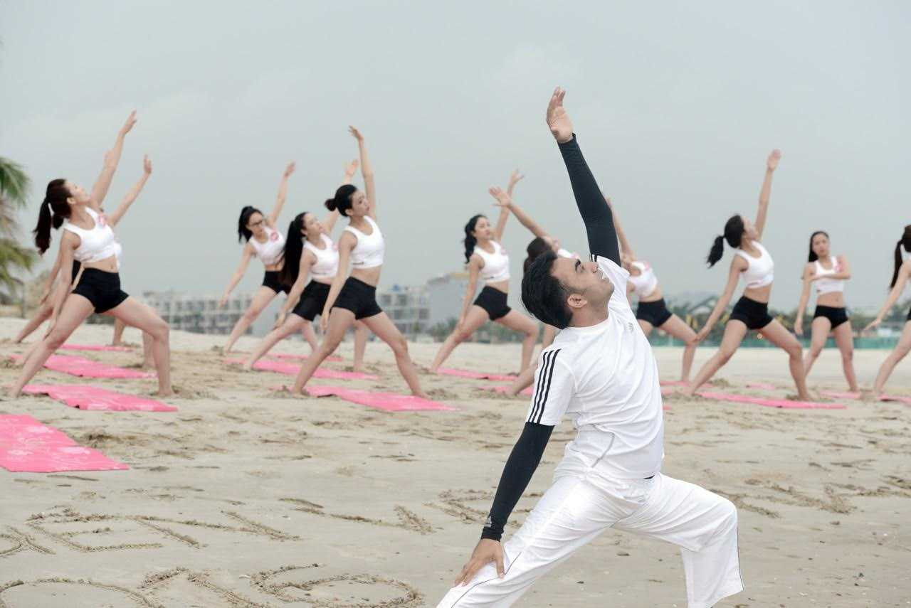 Dàn thí sinh Hoa hậu biển khoe eo thon, dáng vóc nuột nà