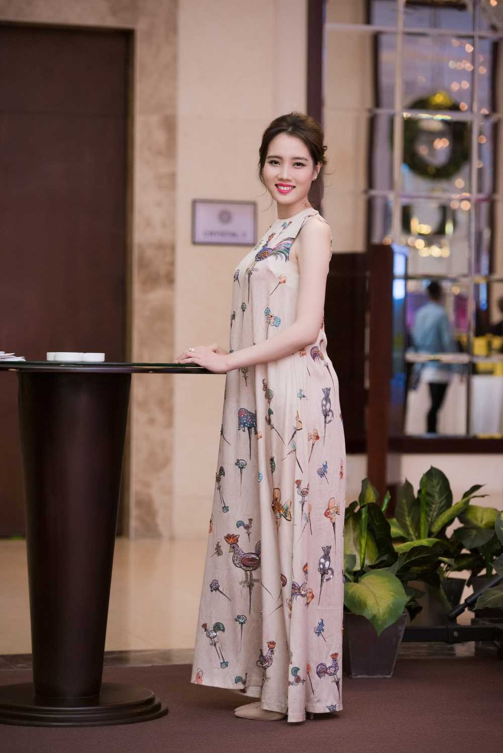 Đặng Thu Thảo ngồi ghế giám khảo vòng chung khảo Hoa hậu Việt Nam 2016