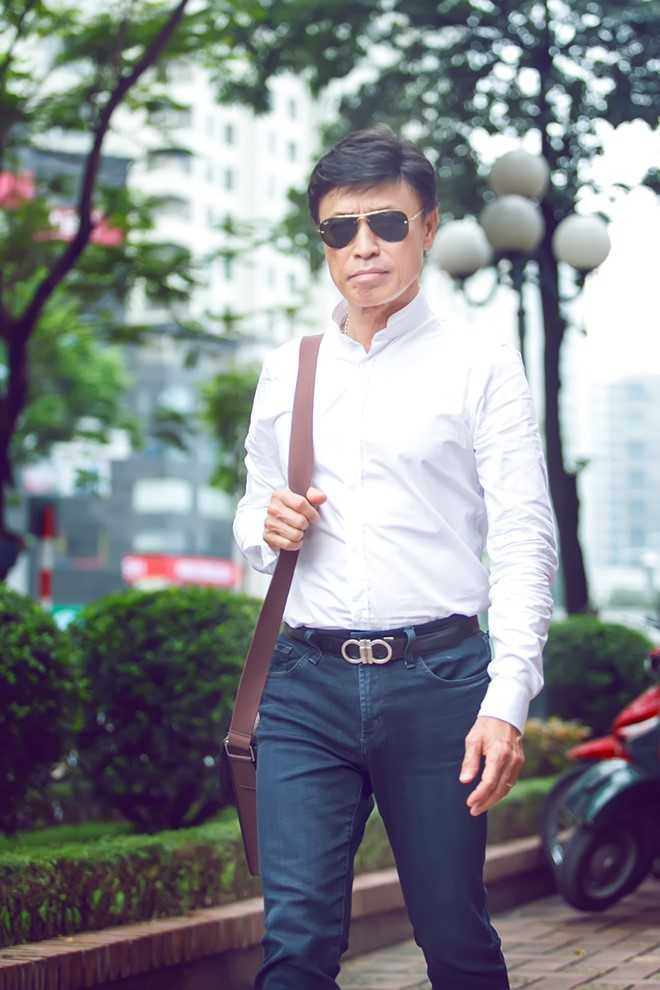 Với giọng ca và cách diễn tả đặc biệt, anh giành được sự đánh giá cao của giới chuyên môn cũng như sự hâm mộ của công chúng yêu nhạc. Những nhạc sĩ Ngô Thụy Miên, Vũ Thành An, Từ Công Phụng, Phạm Duy....Trịnh Công Sơn cũng xem Tuấn Ngọc là giọng ca nam hát những nhạc phẩm của mình thành công nhất . Ảnh: Hải Bá