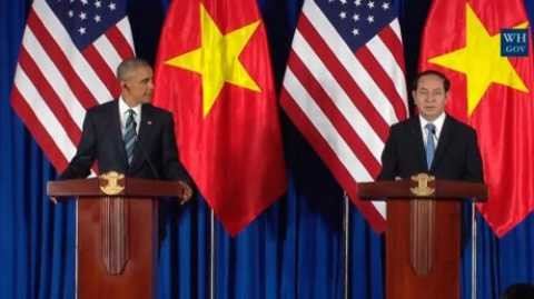 Hình ảnh ông Obama trong chuyến công du tới Việt Nam lần đầu tiên Hình ảnh ông Obama trong chuyến công du tới Việt Nam lần đầu tiên