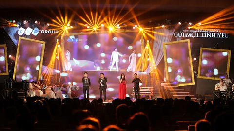 Âm nhạc Phú Quang vốn nổi tiếng bởi giai điệu nhẹ nhàng mà khắc khoải, lãng mạn