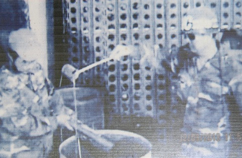 Cảnh cai ngục dội nước sôi lên đầu tù binh ở Phú Quốc