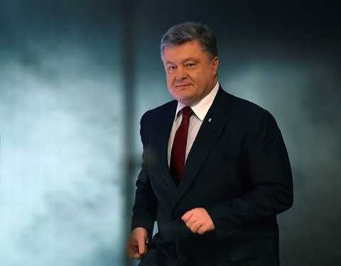 Không những thế, Tổng thống của Ukraine là ông Petro Poroshenko cũng bị cho là liên quan tới Mossack Fonseca sau khi ông thành lập công ty mang tên Prime Asset Partners Limited tại khu vực thiên đường thuế British Virgin Islands Không những thế, Tổng thống của Ukraine là ông Petro Poroshenko cũng bị cho là liên quan tới Mossack Fonseca sau khi ông thành lập công ty mang tên Prime Asset Partners Limited tại khu vực thiên đường thuế British Virgin Islands