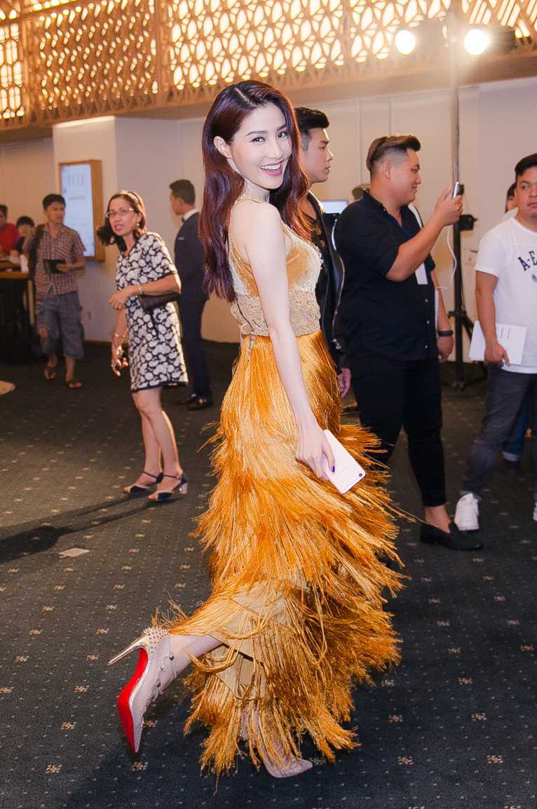 Diễm My 9x được vinh danh 'Diễn viên trẻ có phong cách triển vọng'