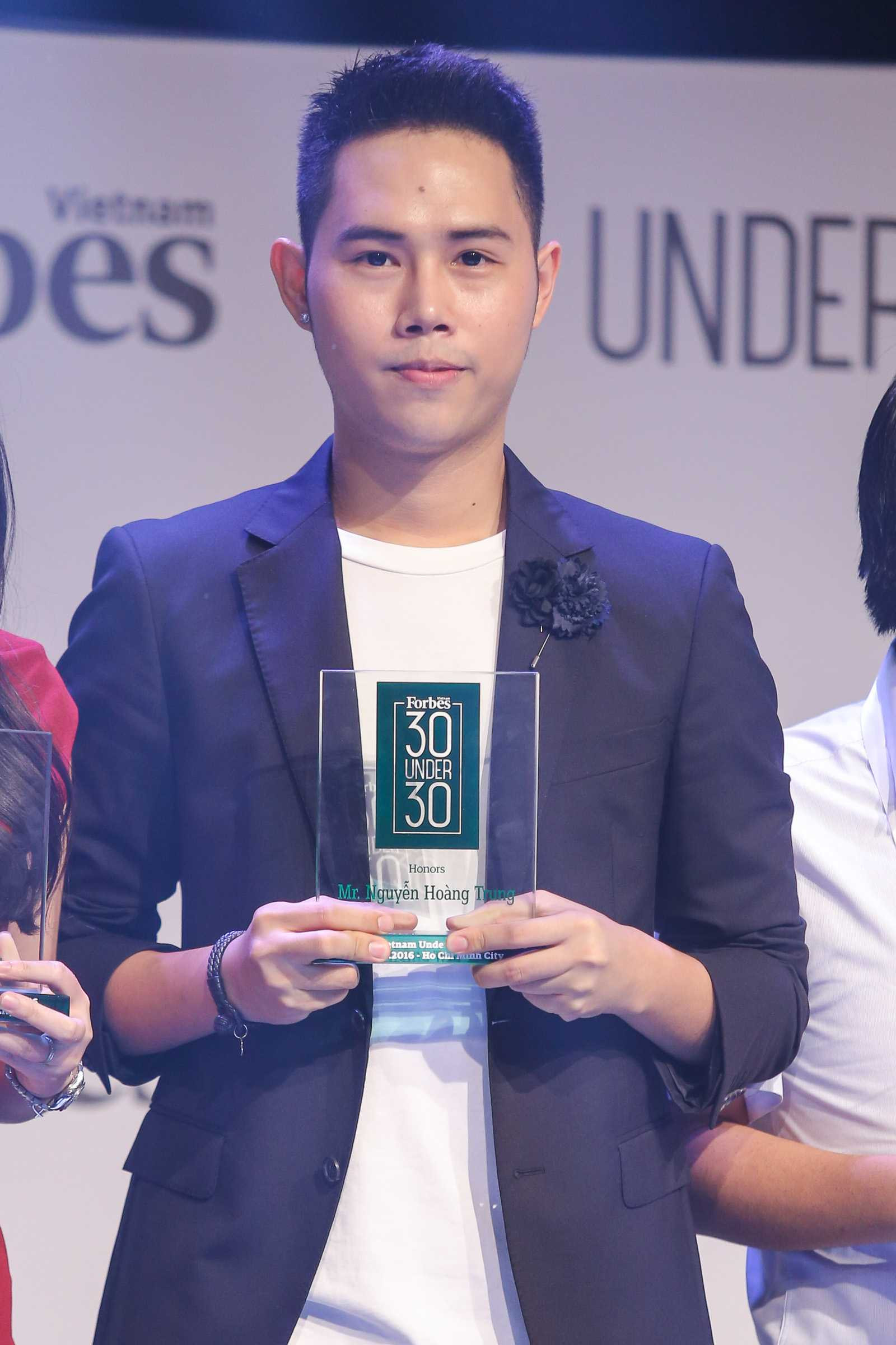 Đông Nhi – Lâm Gia Khang: Người trẻ dưới 30 xuất sắc nhất của Forbes Việt Nam