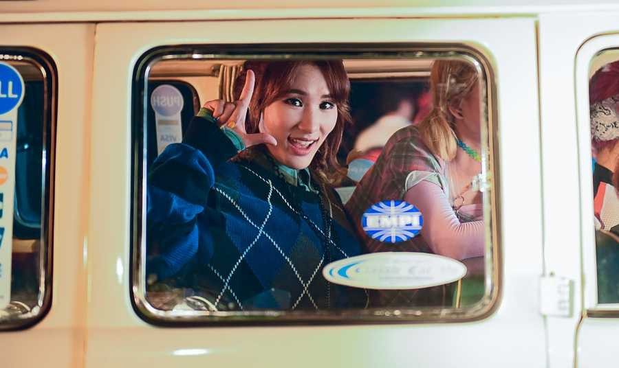 Đông Nhi – Ông Cao Thắng tung 'gà chiến'