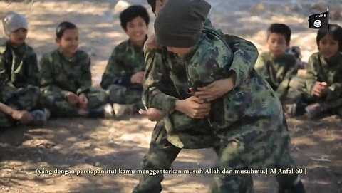 Các tay súng nhỉ tham gia vào các bài học thể chất Các tay súng nhỉ tham gia vào các bài học thể chất