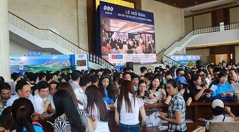 300 căn biệt thự biển tại Quần thể FLC Sầm Sơn đã về tay khách hàng trong đợt mở bán đầu tiên đầu năm 2015 300 căn biệt thự biển tại Quần thể FLC Sầm Sơn đã về tay khách hàng trong đợt mở bán đầu tiên đầu năm 2015