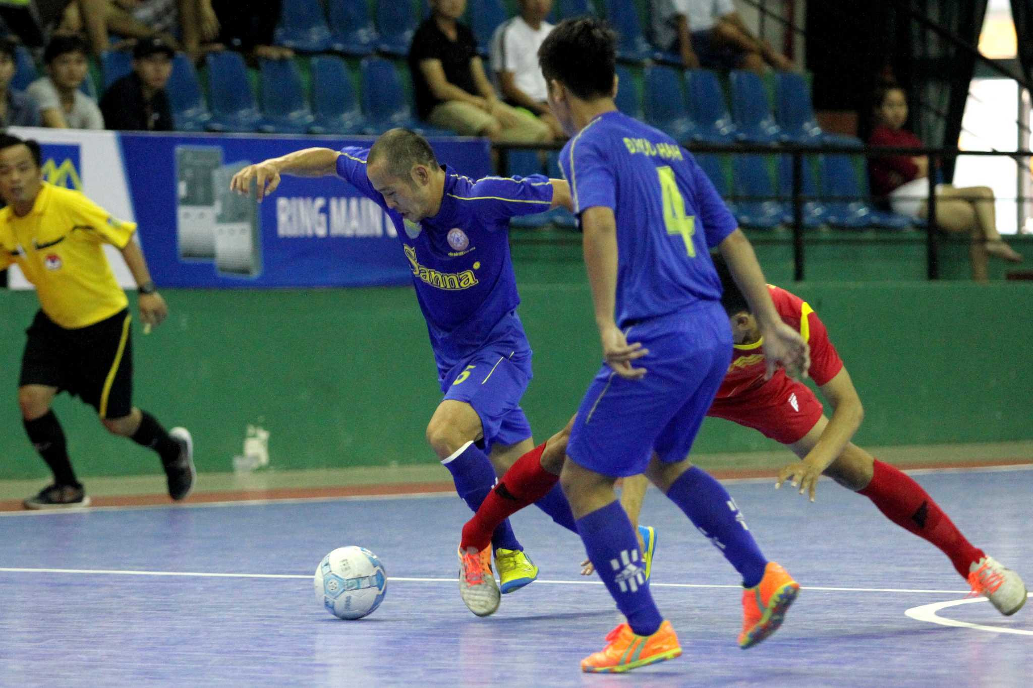 Sanna Khánh Hòa là đội futsal 'rét kinh hoàng' bậc nhất Việt Nam (ảnh: Hoàng Tùng)