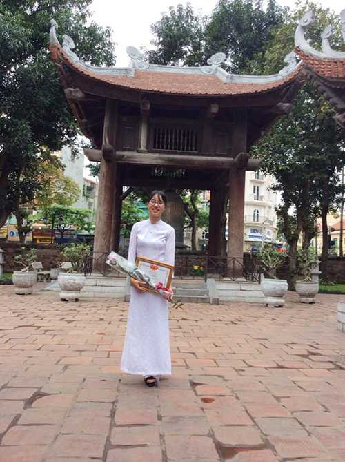 Gặp nữ sinh xinh đẹp giành giải Nhất Quốc gia môn Sử