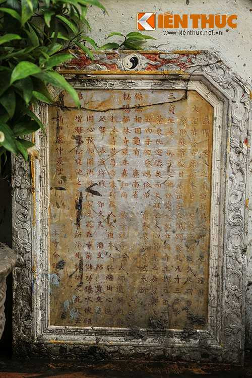 Dấu tích duy nhất của Văn thánh miếu Gia Định còn sót lại là 2 tấm bia cổ.