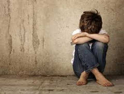 Antoly, 13 tuổi mắc chứng tự kỷ là nạn nhân của vụ việc xảy ra cách đây 2 năm. Ảnh The Mirror