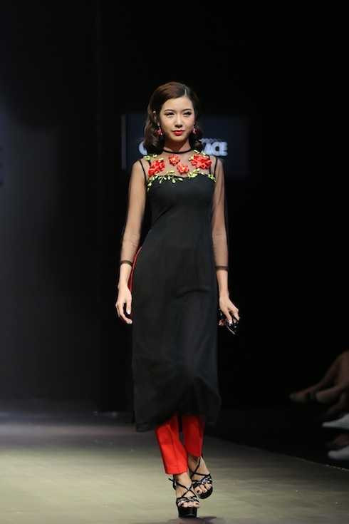 Á hậu Thuý Vân.