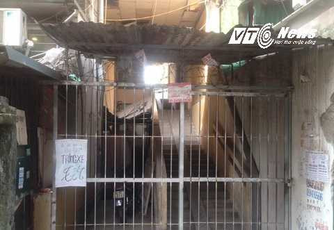 Căn nhà lúc nào cũng được đóng kín mít