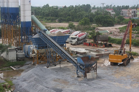 Không ít câu hỏi đang đặt ra rằng liệu có thế lực nào đang chống lưng cho 2 trạm trộn này ngày đêm hành dân.