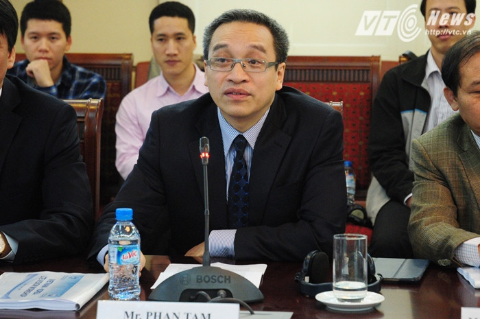 Thứ trưởng Bộ Thông tin và Truyền thông Phan Tâm phát biểu tại hội thảo - Ảnh: Tùng Đinh