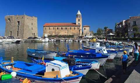 Nhóm nghiên cứu về con người đầu tiên của Mỹ sẽ tìm ra lời giải về tuổi thọ người dân Acciaroli.