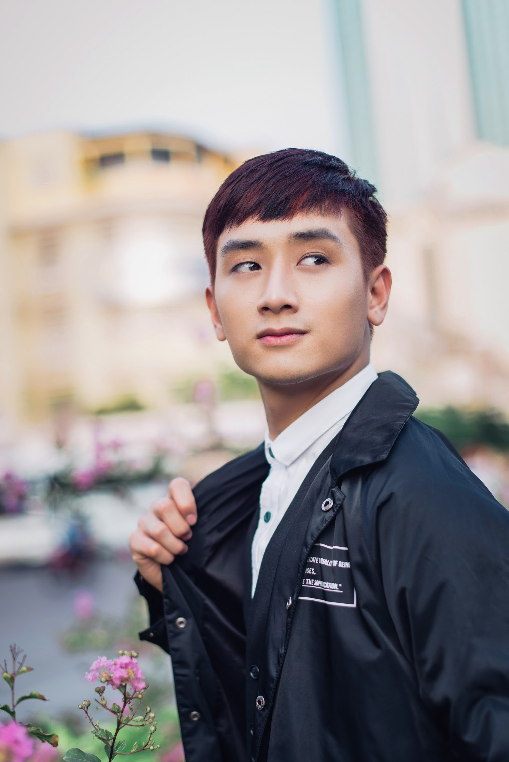 Hiền Thục mua bài hát tặng trai đẹp Lâm Phúc Quân