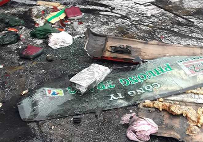 Khoảng 4h ngày 22/5, tại km 1730+400, trên quốc lộ 1, thuộc thị trấn Thuận Nam, huyện Hàm Thuận Nam (Bình Thuận) xảy ra vụ tai nạn giao thông đặc biệt nghiêm trọng. 